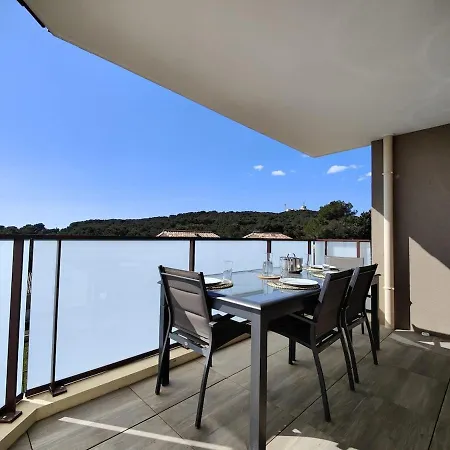 2 Bedrooms Sea View Pool Wifi Parking Clim *