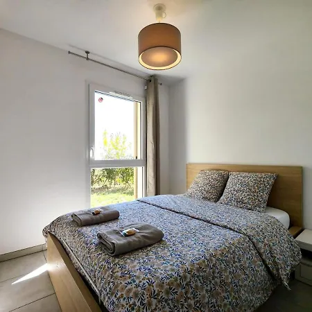 2 Bedrooms Sea View Pool Wifi Parking Clim * فالوريس